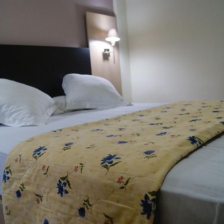 Hotel Le Majestic アンナバ エクステリア 写真